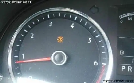 大众宝来左边仪表上有个黄色太阳灯亮了是什么原因