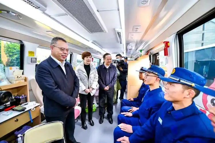 省直机关开展学雷锋无偿献血文明实践志愿服务活动_新浪财经_新浪网