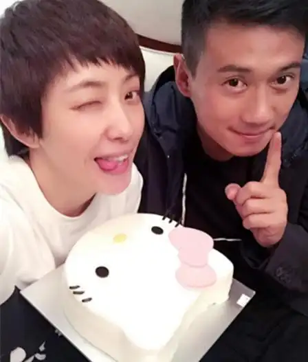 她21岁出道,27岁成最美特种兵,大十岁丈夫是初恋,爱情如小说