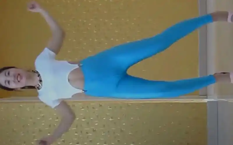 新泰金金广场舞 (hello大叔)