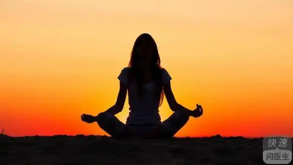 打坐的好处 修身养性远离烦恼 - 微信奴