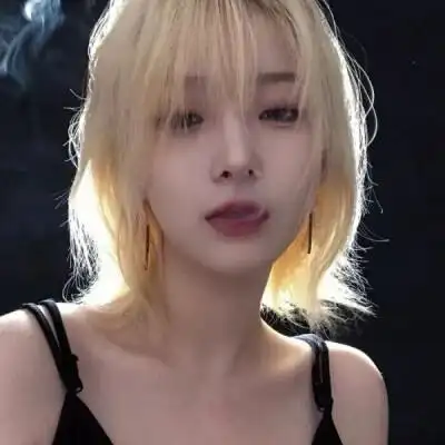 真人 高冷 伤感 头像 女头