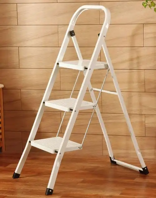 白色方管三步梯
