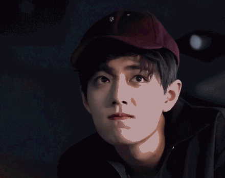 肖战微笑 gif 动图系列_明星表情表情 肖战微笑 gif表情包 - 肖战