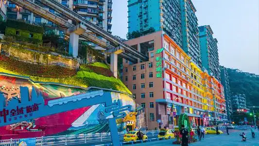 轻轨穿楼摄影图片-轻轨穿楼摄影作品-千库网