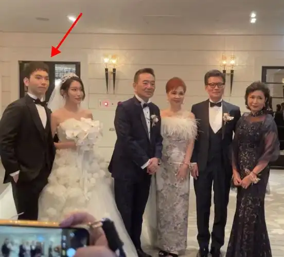 67岁张晨光长子将完婚,豪掷300万办41桌宴客,儿媳妇身份曝光_腾讯新闻