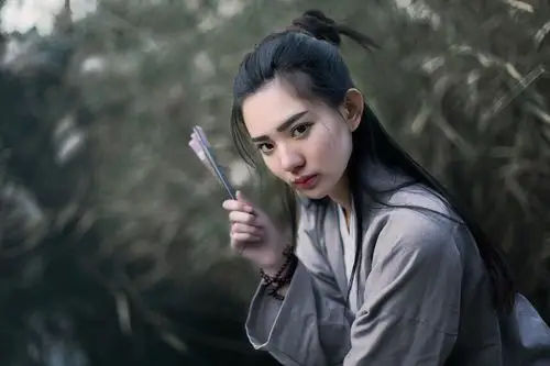 放下拂尘的李莫愁