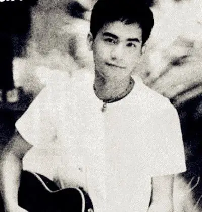 【图】歌手张震岳年轻图片放送 昔日颜值巨帅引网友热议