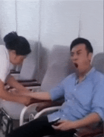 于和伟打针的表情真的太搞笑了