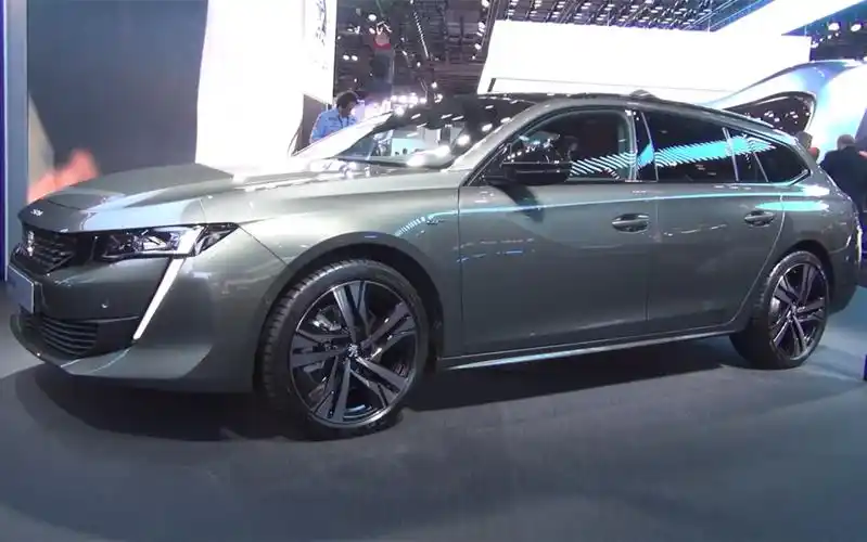 极具高级感的灰色标致508sw