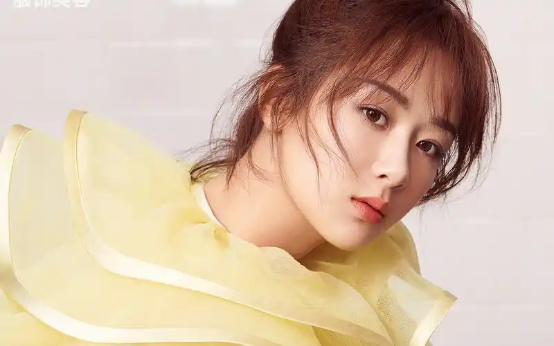 杨紫酷美春日高清桌面壁纸