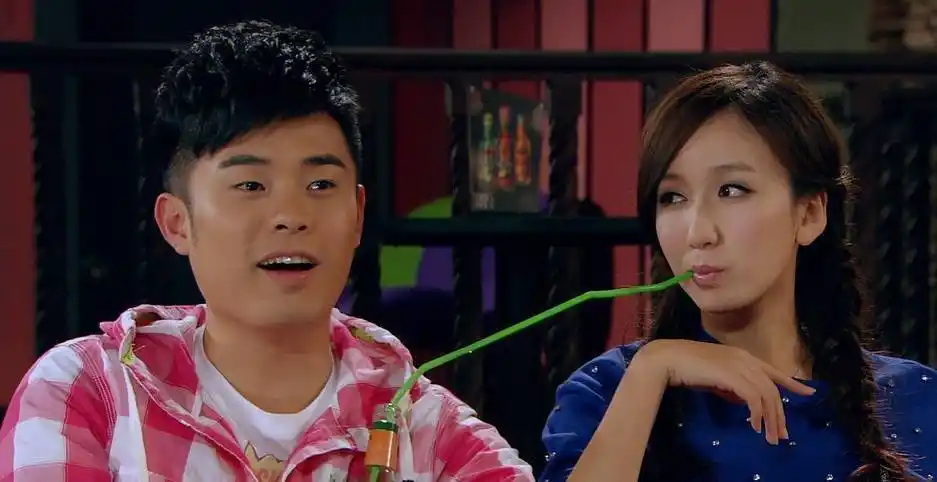 《爱情公寓5在线免费》完整观看(1-36集全已完结)【完整1080p国语】