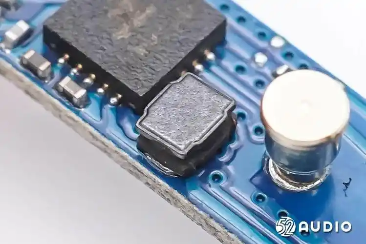 苹果尴尬了!华强北抢先推出"带屏airpods pro",内部方案全曝光