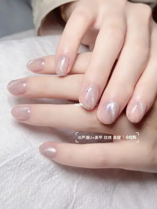 适合职场的干净猫眼美甲