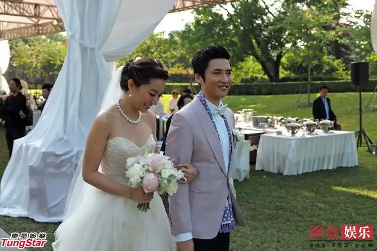 韩国电影姐姐的介绍韩国电影《姐姐》由李诗英主演,执导本片73的是