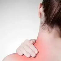 表示肩膀疼的图片_微信头像图片大全