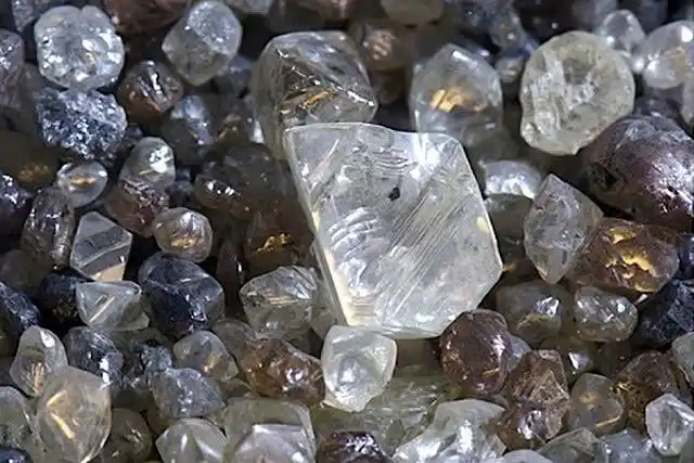 巴西火山爆发喷出23颗"超深钻石",该发现证实古老岩浆池之说