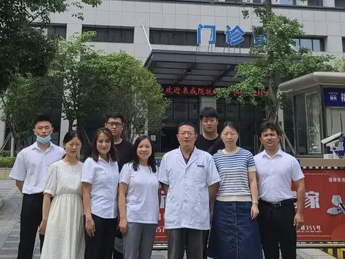 针灸推拿学院师生赴浙江宁波鄞州浙东骨科医院洽谈就业工作