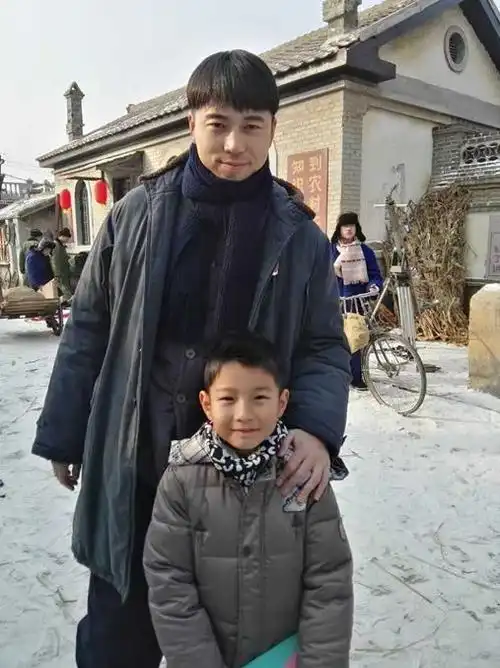 电视剧爱情的边疆将播演员张家赫剧照曝光