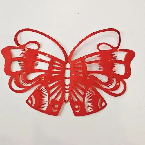 件事情,每个人,每个东西,好像都是坚持一段时间就失去了兴趣……#剪纸