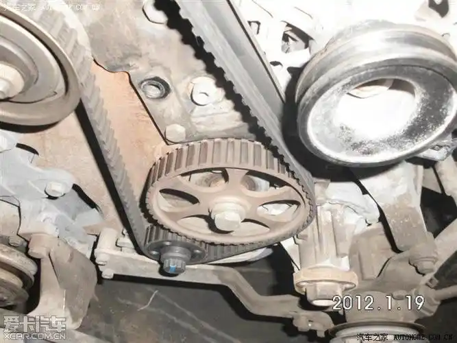 普桑皮带如何换