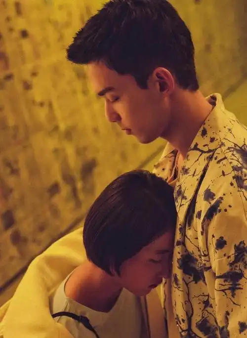 《盛夏未来》发布新剧照,张子枫紧靠吴磊再扮情侣,网友:磕到了