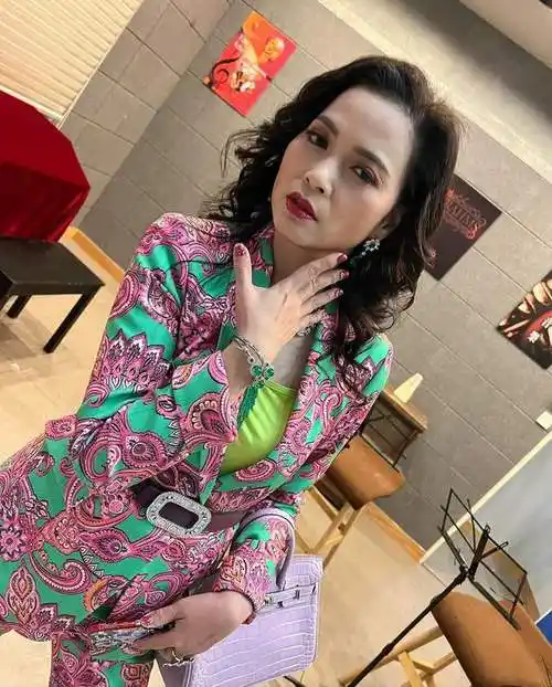 樊亦敏被曝相中四亿豪宅,房产遍布欧洲|tvb_网易订阅