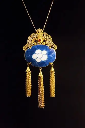 青花瓷吊坠|手工艺|首饰设计|我叫小全 - 原创作品 - 站酷 (zcool)