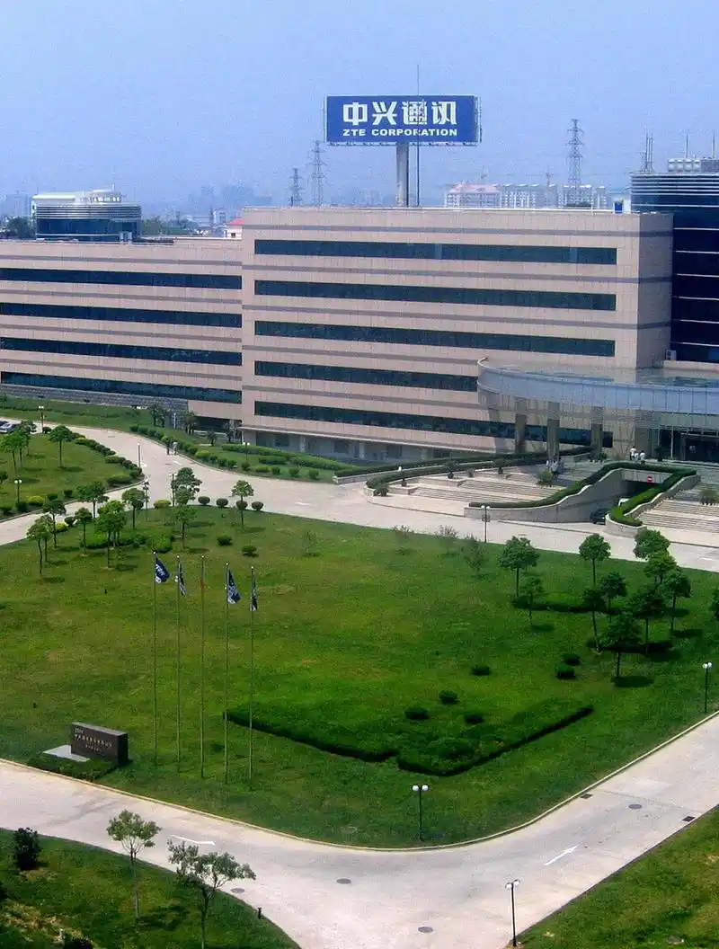 长电科技年报披露2021年营业收入305亿,营业利润31.