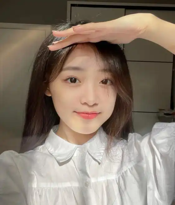 女人生活真实图片,女生现实生活真实自拍照片-528时尚网