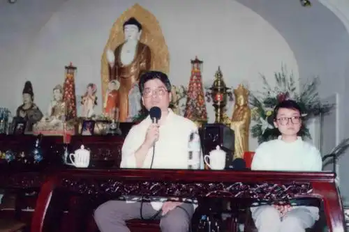 果卿居士:与人释怨解结的好方法