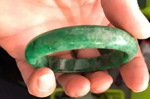 开水泡翡翠鉴定真假