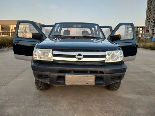 日产皮卡车四驱低价转让了