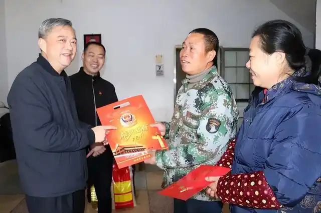 江西公安"毒瘤"叶国兵:充当黑势力保护伞,拥有53位高官保护神