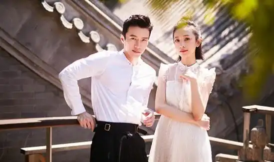 王冠逸的女朋友叫什么 王冠逸和姜梓新在一起了吗