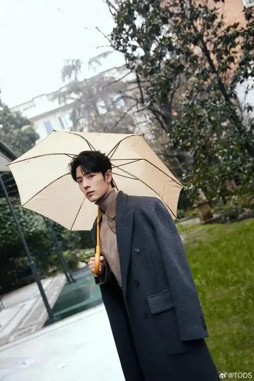 内娱之光独属于肖战的米兰尖叫之夜今天的gucci是肖战主场