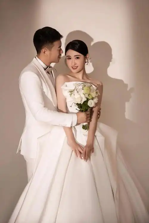 小女悦儿于2023年十月初六(11月18日)结婚.预祝她新婚 - 抖音