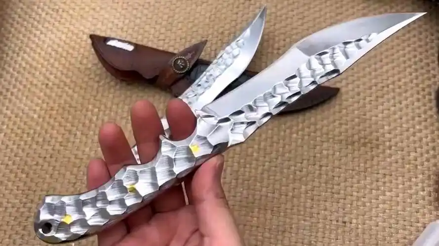 寒冰女神匕首刀陨石纹镜面vg10钢制作一体龙骨结构