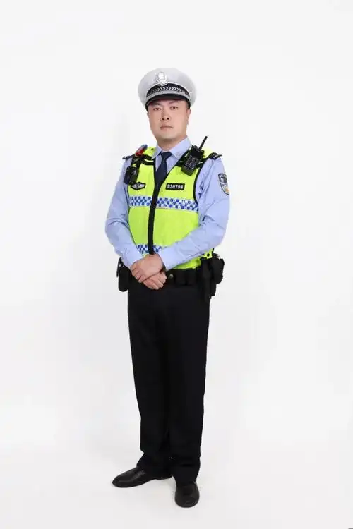 全国交警系统实战大练兵技能大比武桂林交警以赛促练砺精兵