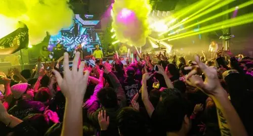 中国七家夜店上了2017百大夜店榜,要是不蹦迪没力气吃鸡