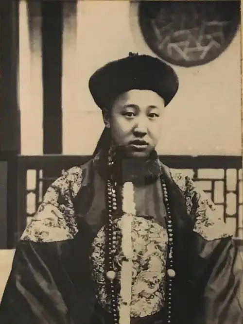 大清送葬者摄政王载沣,折腾,看他如何用三年时间为大清挖好坟墓