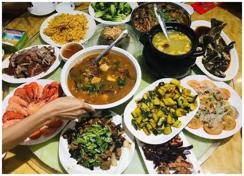 晒一晒农村吃酒席,满满一桌子18道菜,卖相一般味道超赞