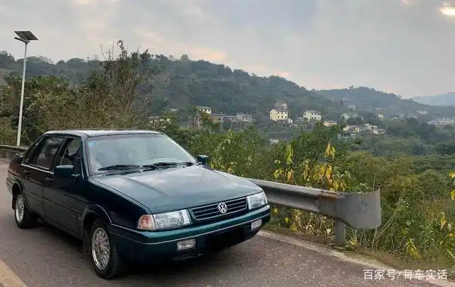 曾经叱咤国内车坛的大众桑塔纳2000