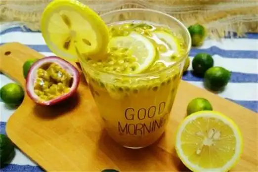 柠檬百香果蜂蜜怎么做,柠檬百香果蜂蜜水功效 - 养花问答 - 四季盆栽