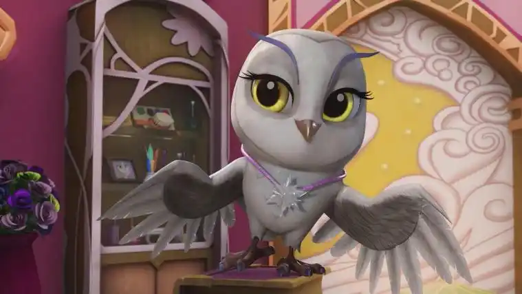 因为毕施华丽的羽毛和优雅的身段,顺理成章地成为宠物表演的宣传海报