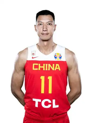 求阿联国家队高清全面屏壁纸