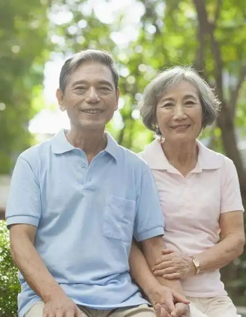 到了中晚年退休金领多少钱才体面3个老人说出实话很现实