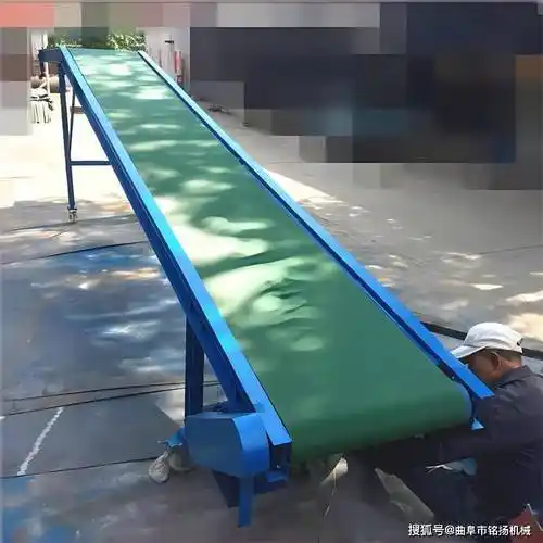 移动式皮带输送机适用于煤炭,冶金,矿山,化工,建材,码头,仓库,工地等