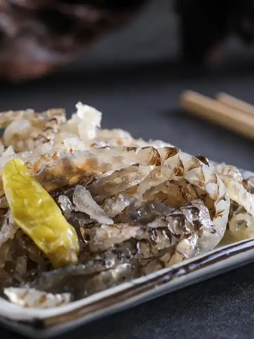 泡椒香辣鱼皮开袋即食凉拌泡椒鱼皮冷冻海味零食新鲜商用整箱10包