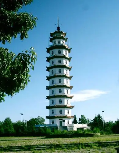 伊春:把鼻孔露在天然氧吧红松原始林(图)